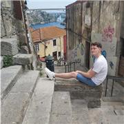 Clases de Inglés, matemáticas y física en Sevilla.Nivel B2 en inglés y cerca de C1, conocimientos más recientes de 2° bachillerato